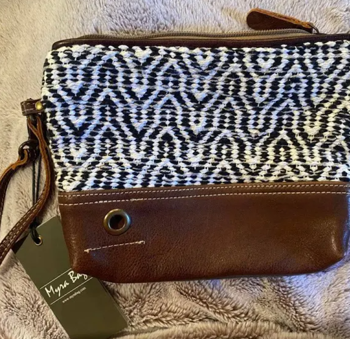 Myra Sorrel Pouch