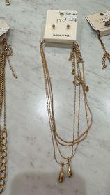 Gold Teardrop necklace & earring set