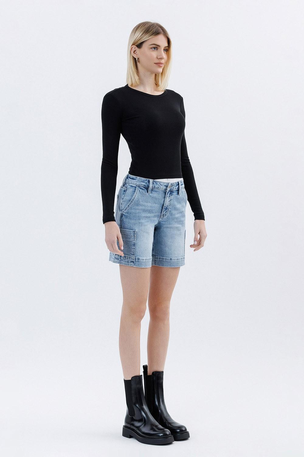 Mid Rise Pocket Det Wide Bermuda Shorts
