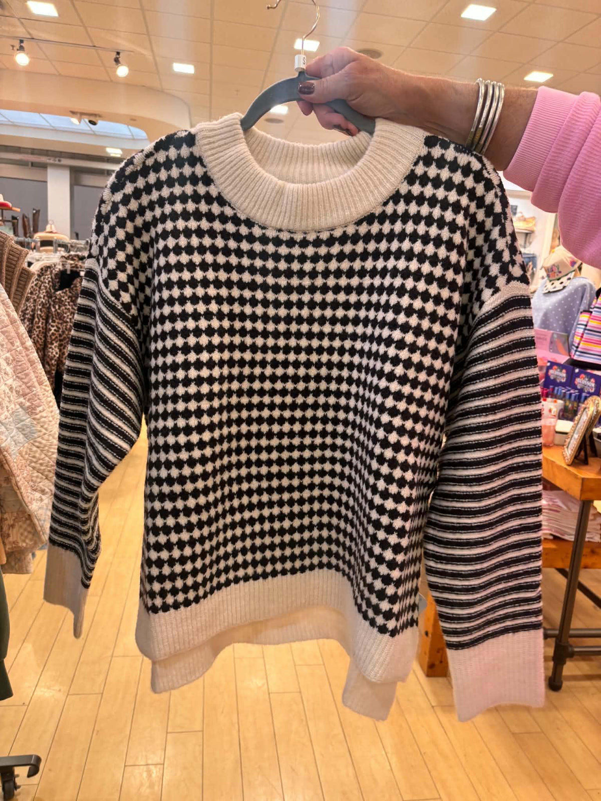 Crew Neck Houndstooth Stripe Long Sleeve Sweater