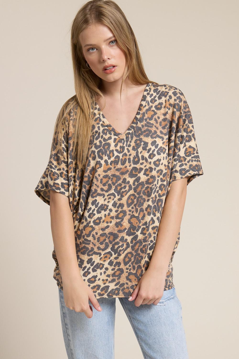 Leopard V-neck Relaxed Fit Top