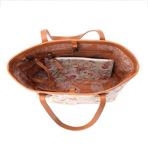 Follow Paradise Tote Bag In Brown