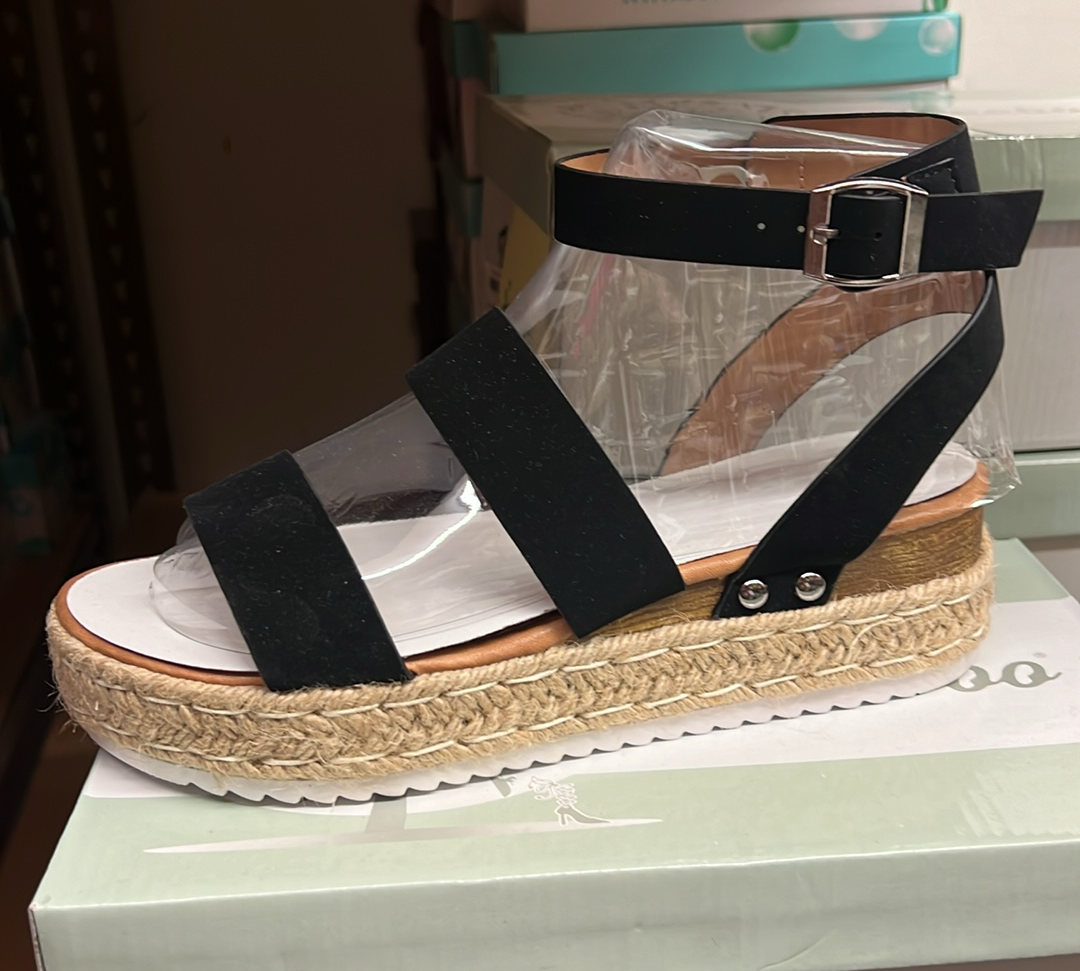 Miranda Black Wedges