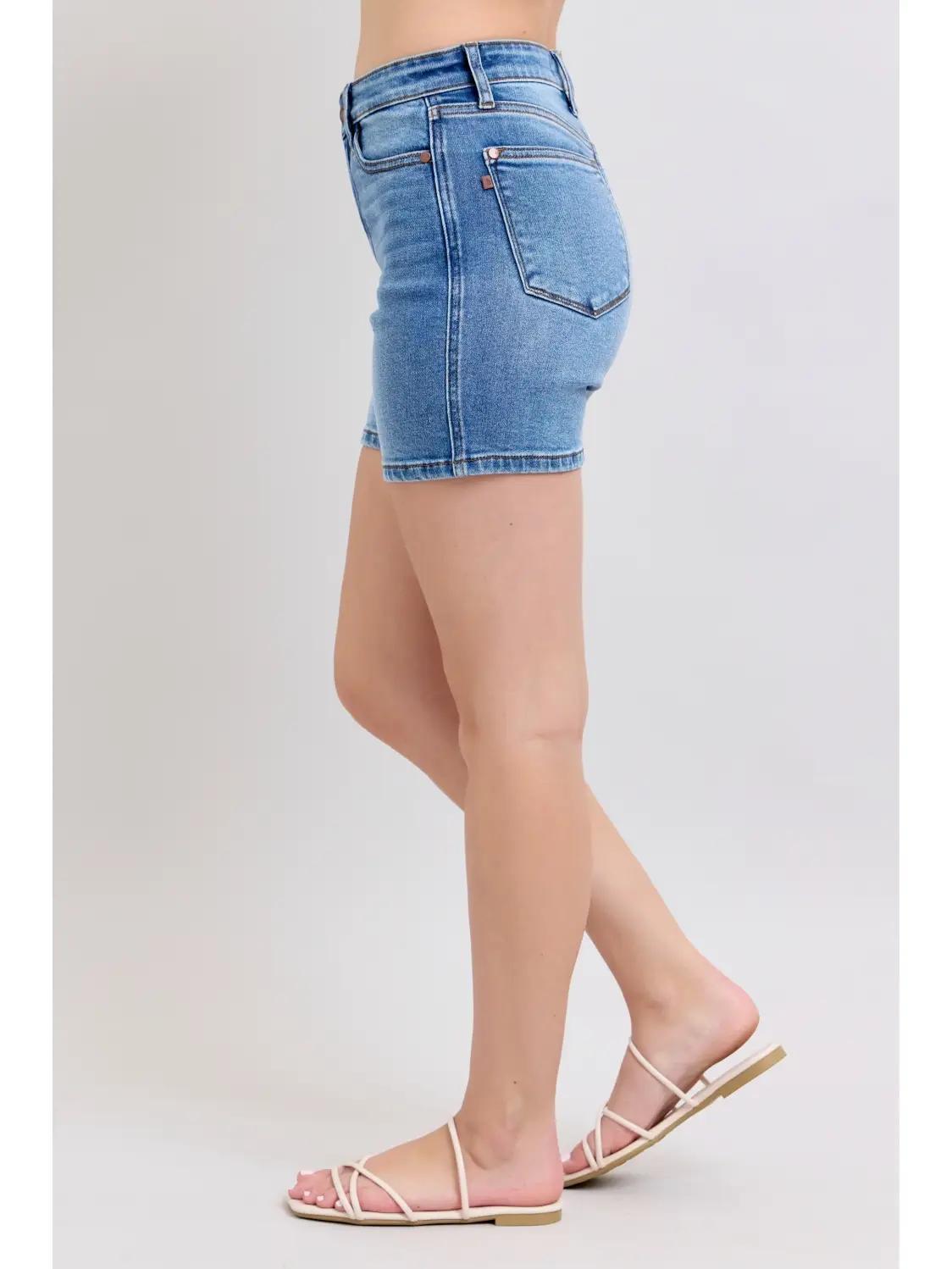 Judy Blue HW 2 Button Mid Length Dad Shorts