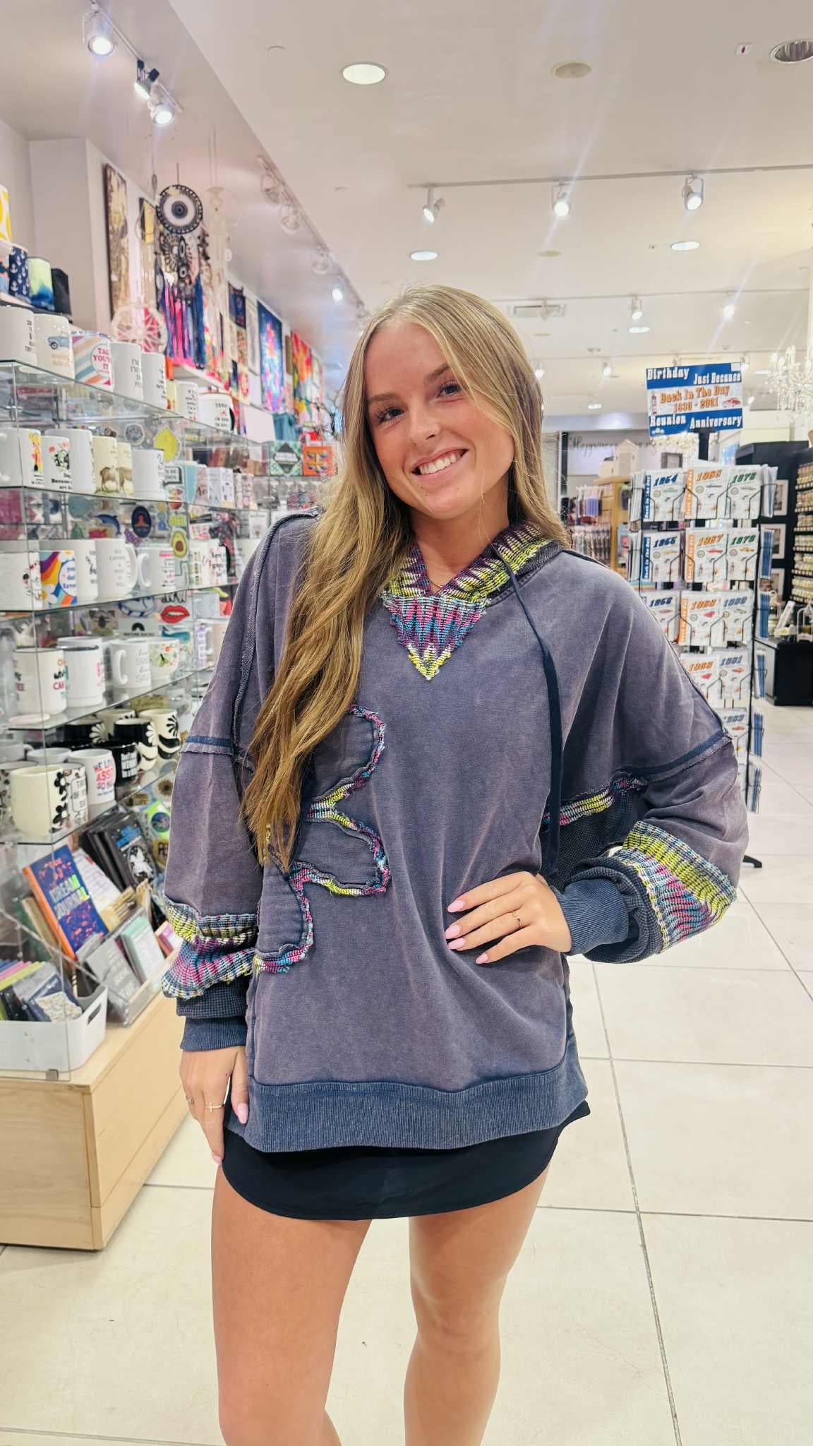 Daisy Front Patch Blueberry Sweatshirt