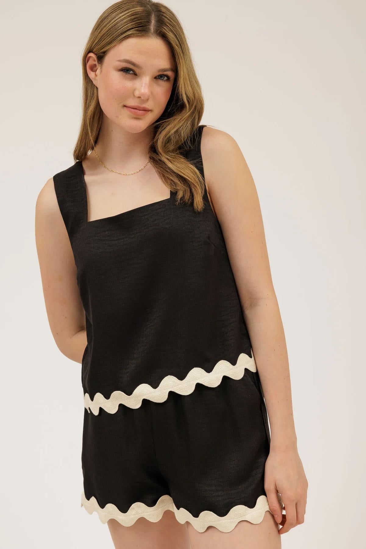 CONTRAST WAVY HEM SLEEVELESS SET