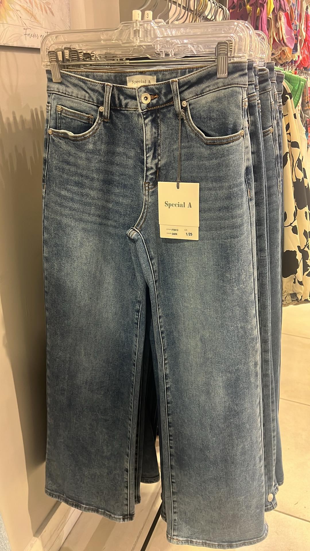 Mid Rise Wide Leg Jeans