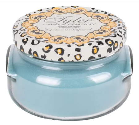 Resort Tyler Candle