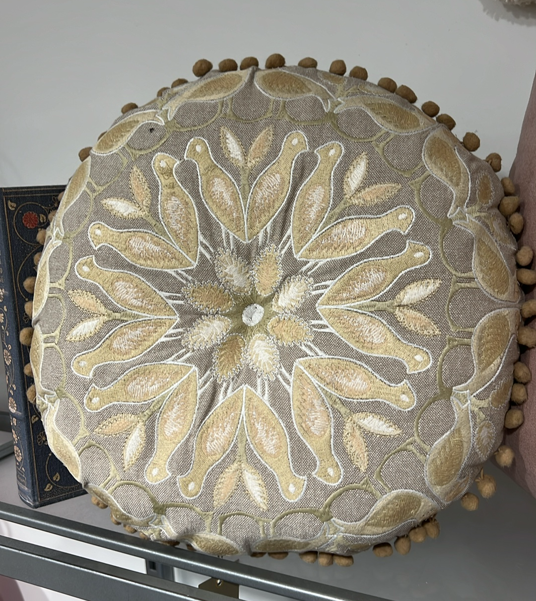 Round Design Couch Pillow