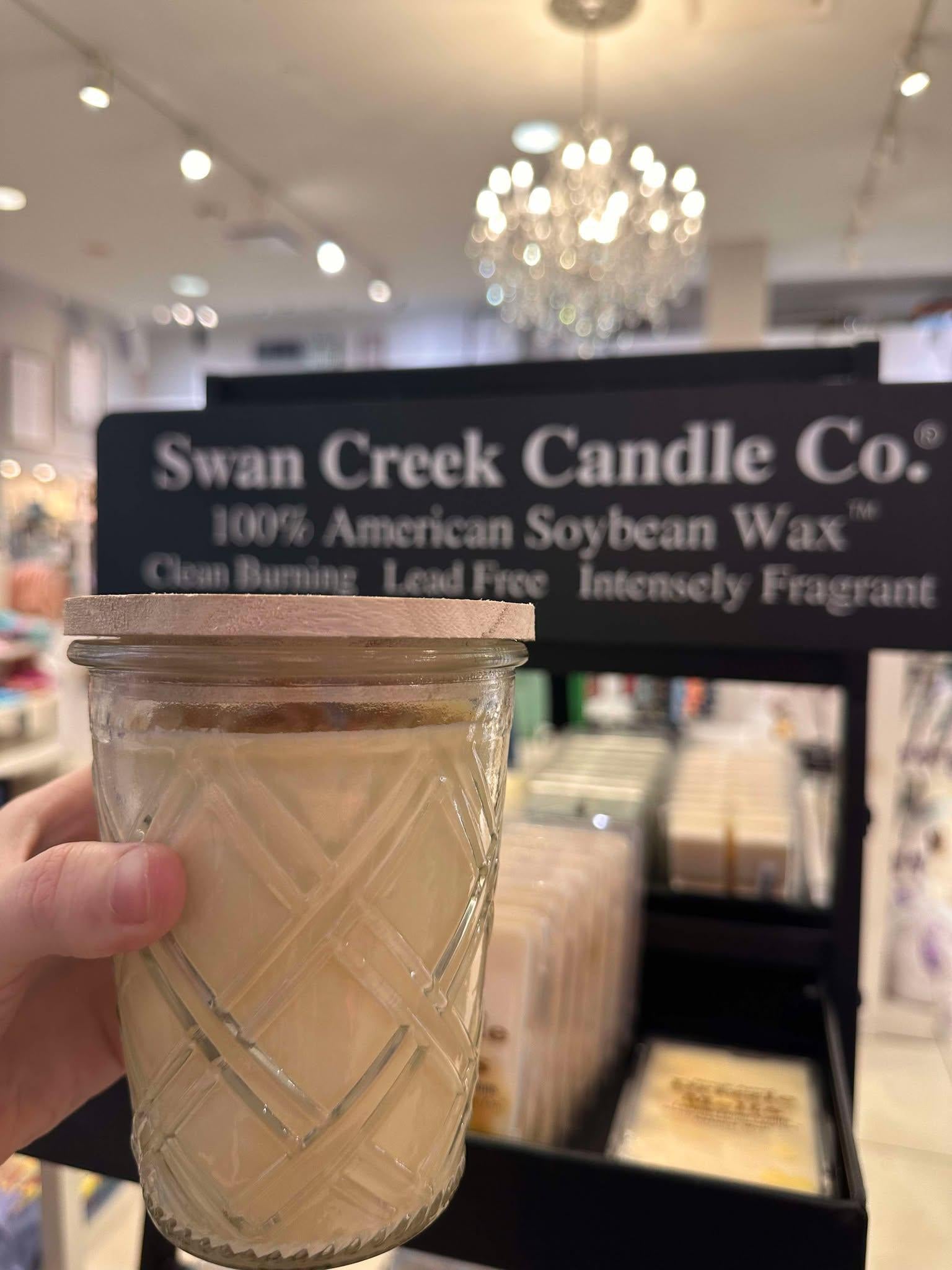 Swan Creek WHITE PEACH & CLOVE Timeless Jar Candle