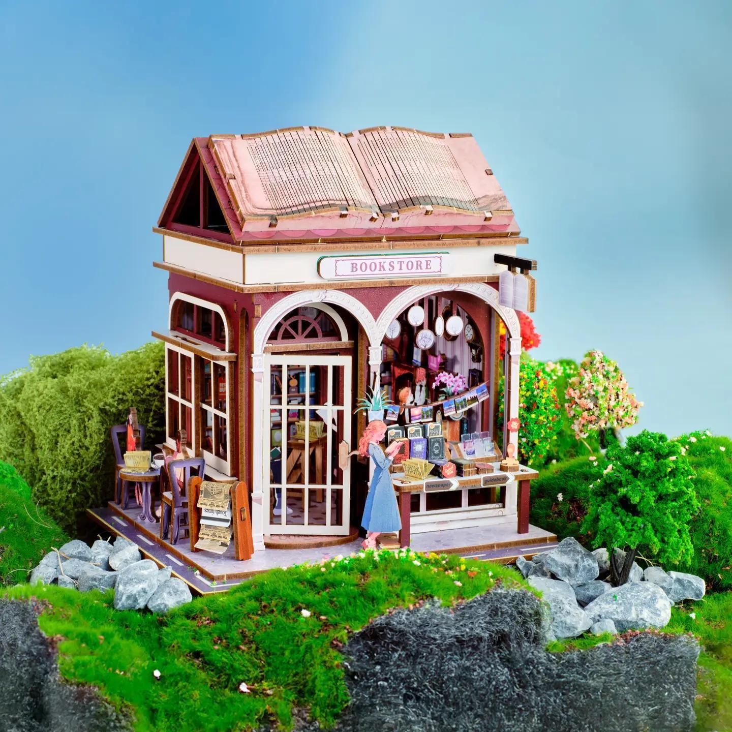 Diy Miniature House Kit: Little Village Bookstore