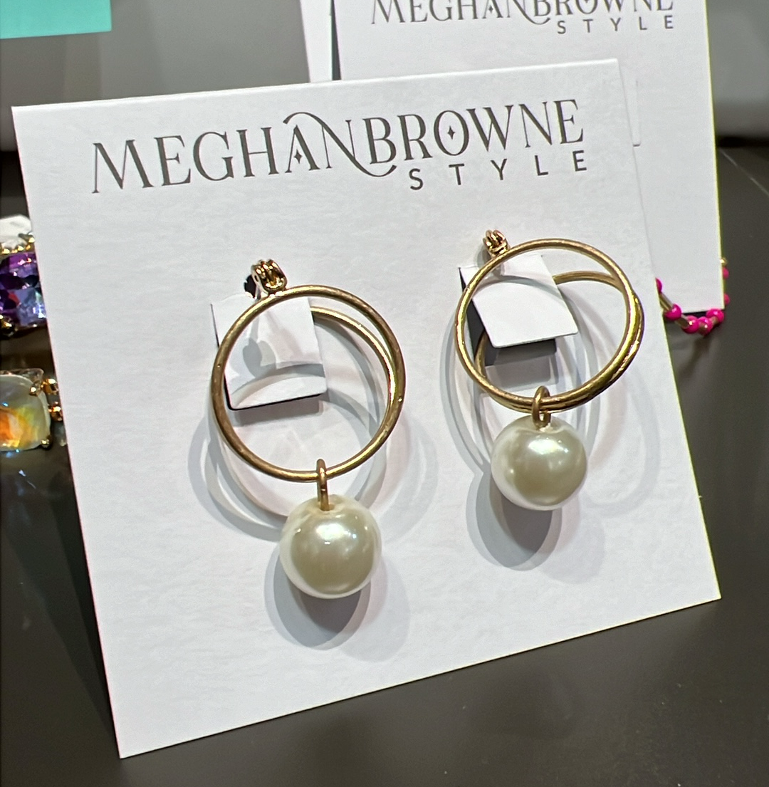 Vida Gold Pearl Earring
