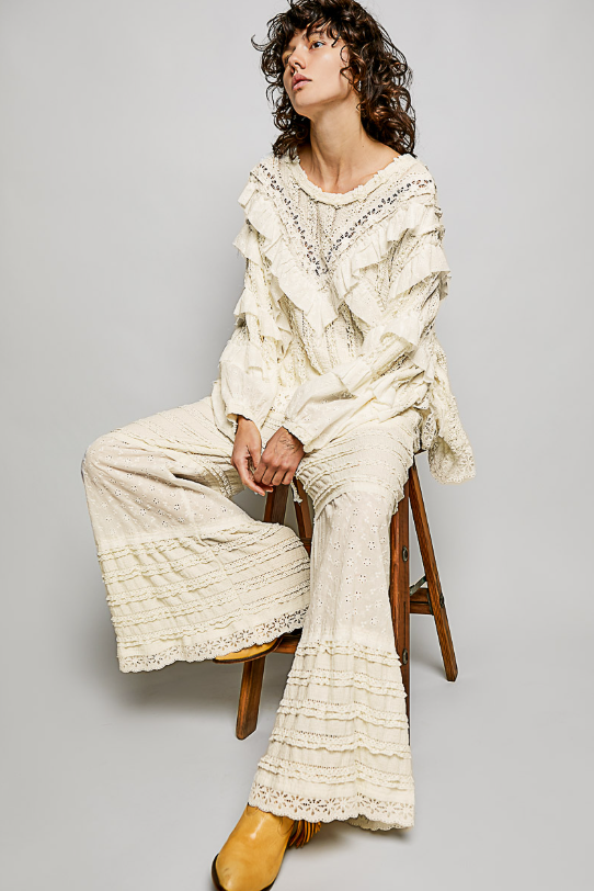Eyelet Ruffle Raw Edge Trim Lace Solid Knit Top