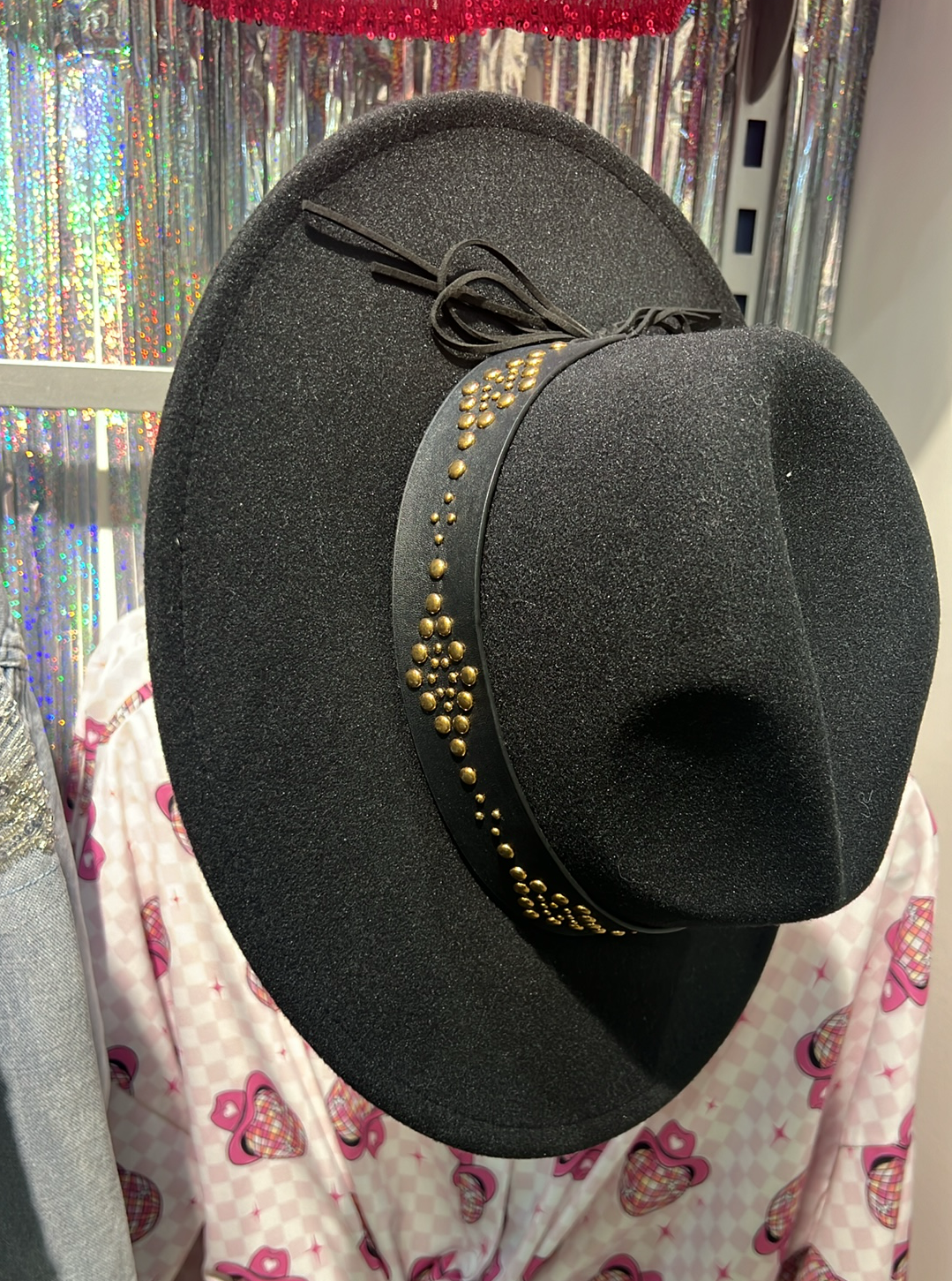 Black Stud Band Hat