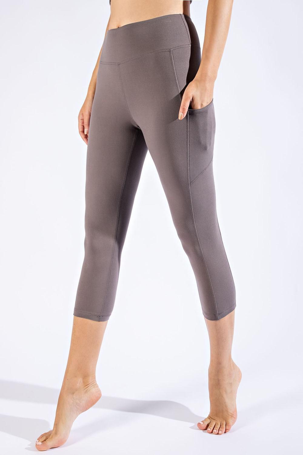 Capri Pocket Leggings