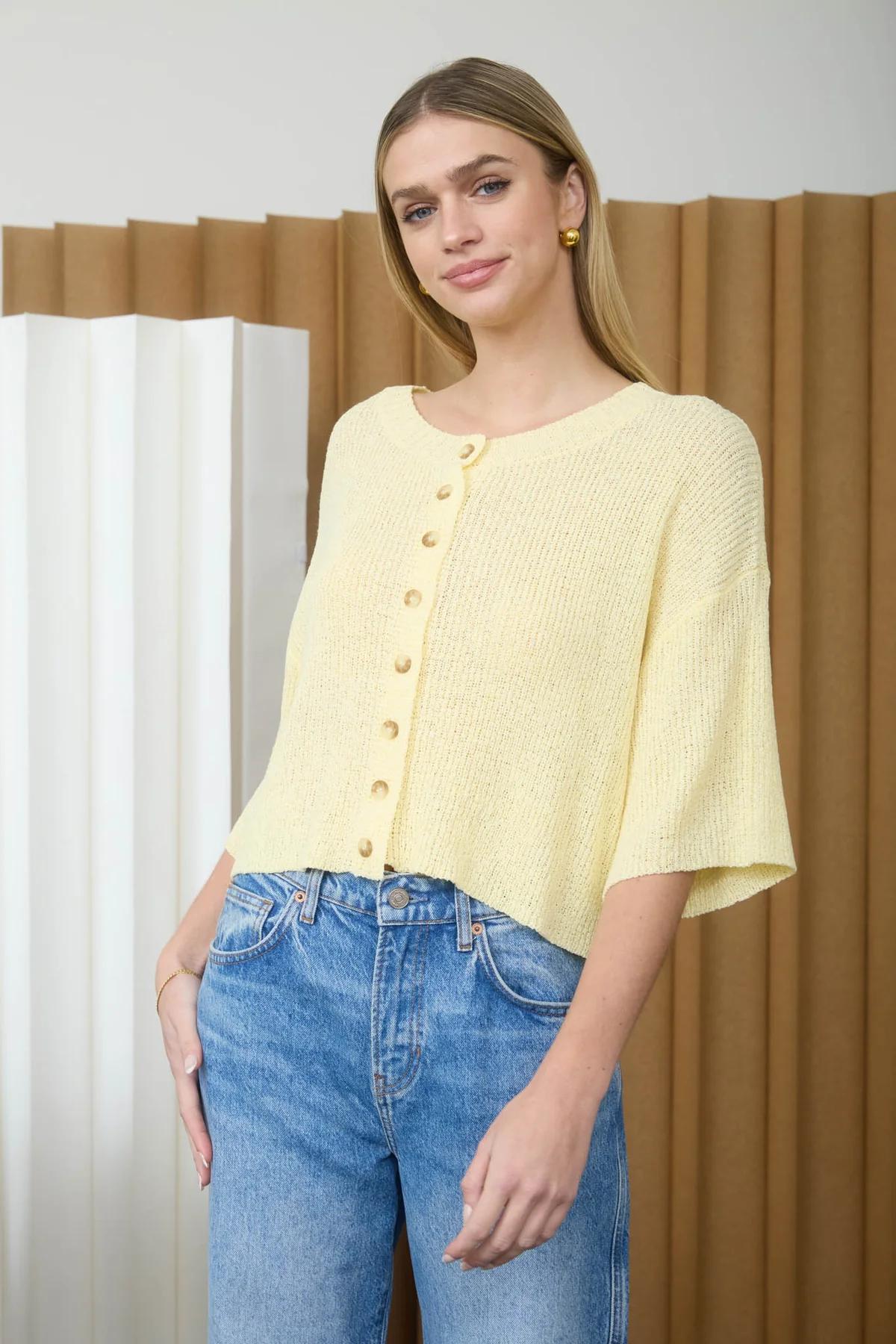 BOXY SHORT SLEEVE BUTTON DOWN KNIT CARDIGAN