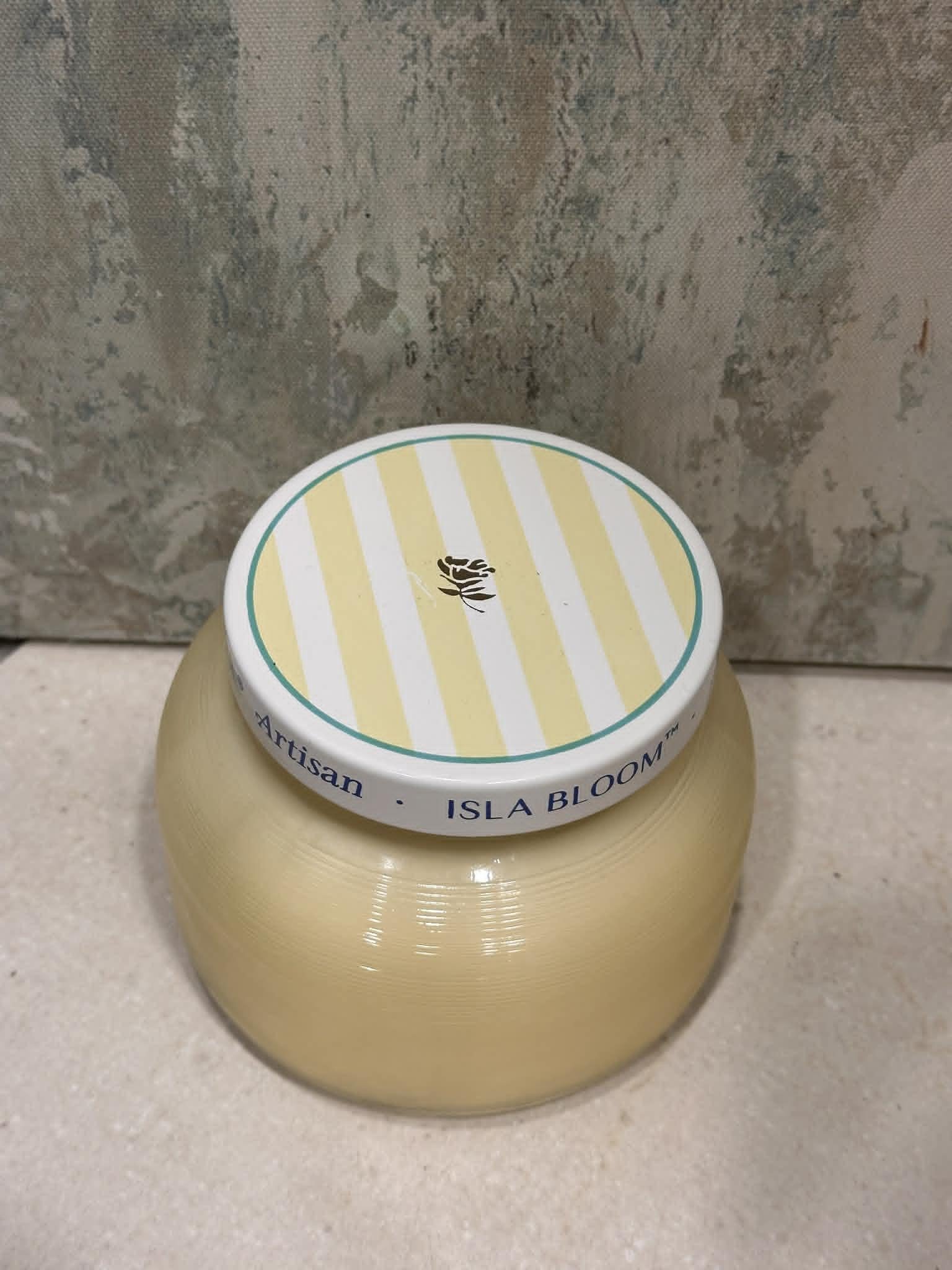 Isla Bloom Artisan Caffe Capri Signature Candle
