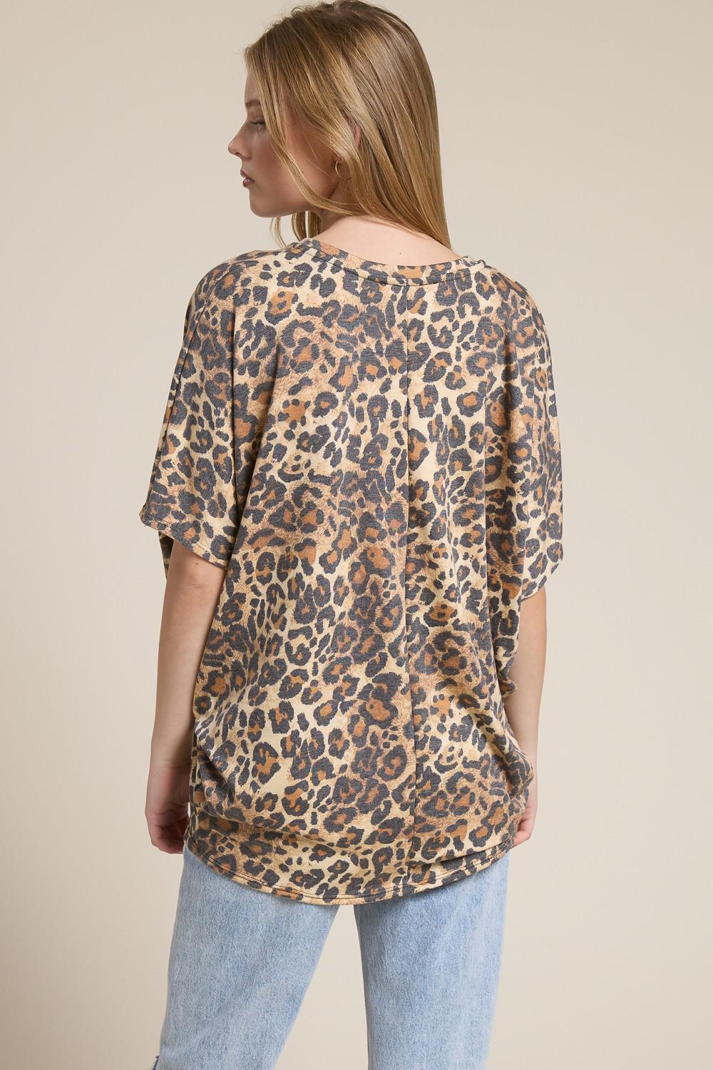 Leopard V-neck Relaxed Fit Top