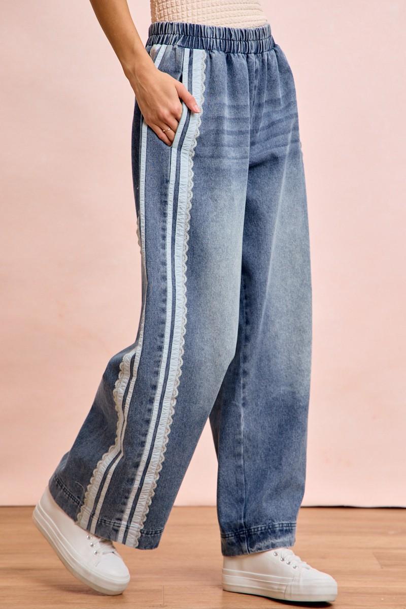 Washed Lace Contrast Sided Denim Pants