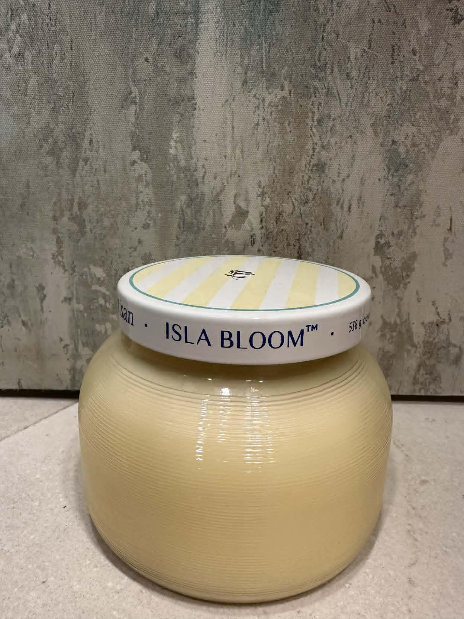 Isla Bloom Artisan Caffe Capri Signature Candle