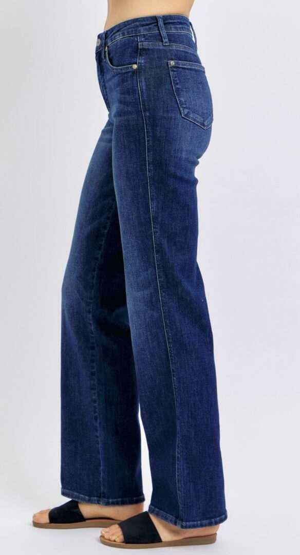 Judy Blue MR Petite TC Straight Jeans