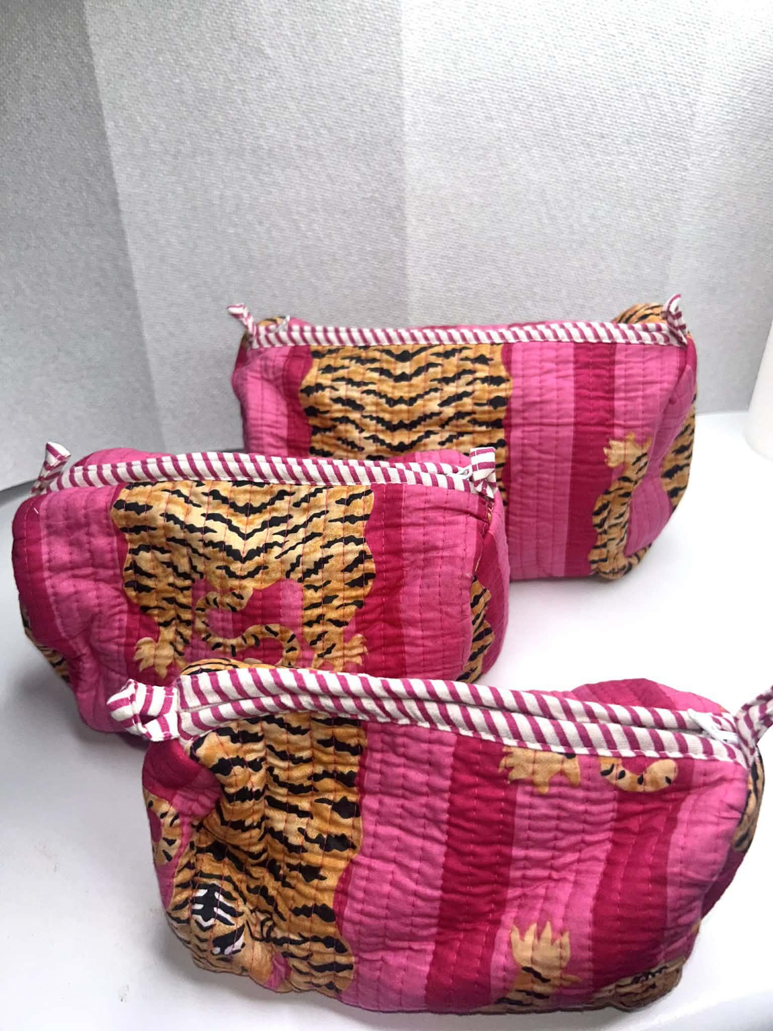 Tiger Quilted Make-Up Set of 3 Nested Bags