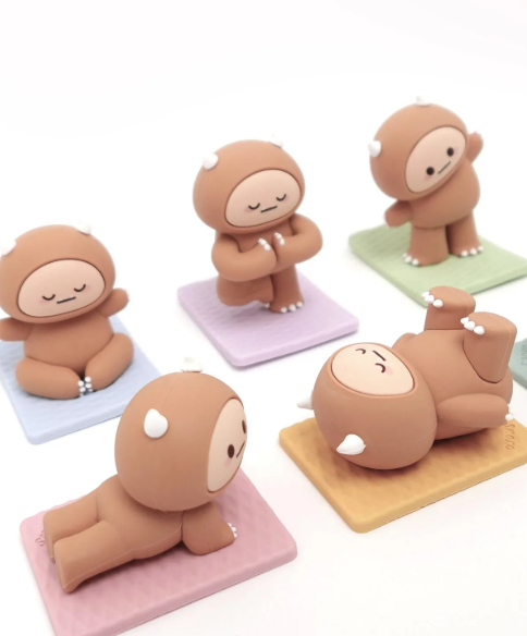 SMOKO Hank Yeti Doing Yoga Blind Box