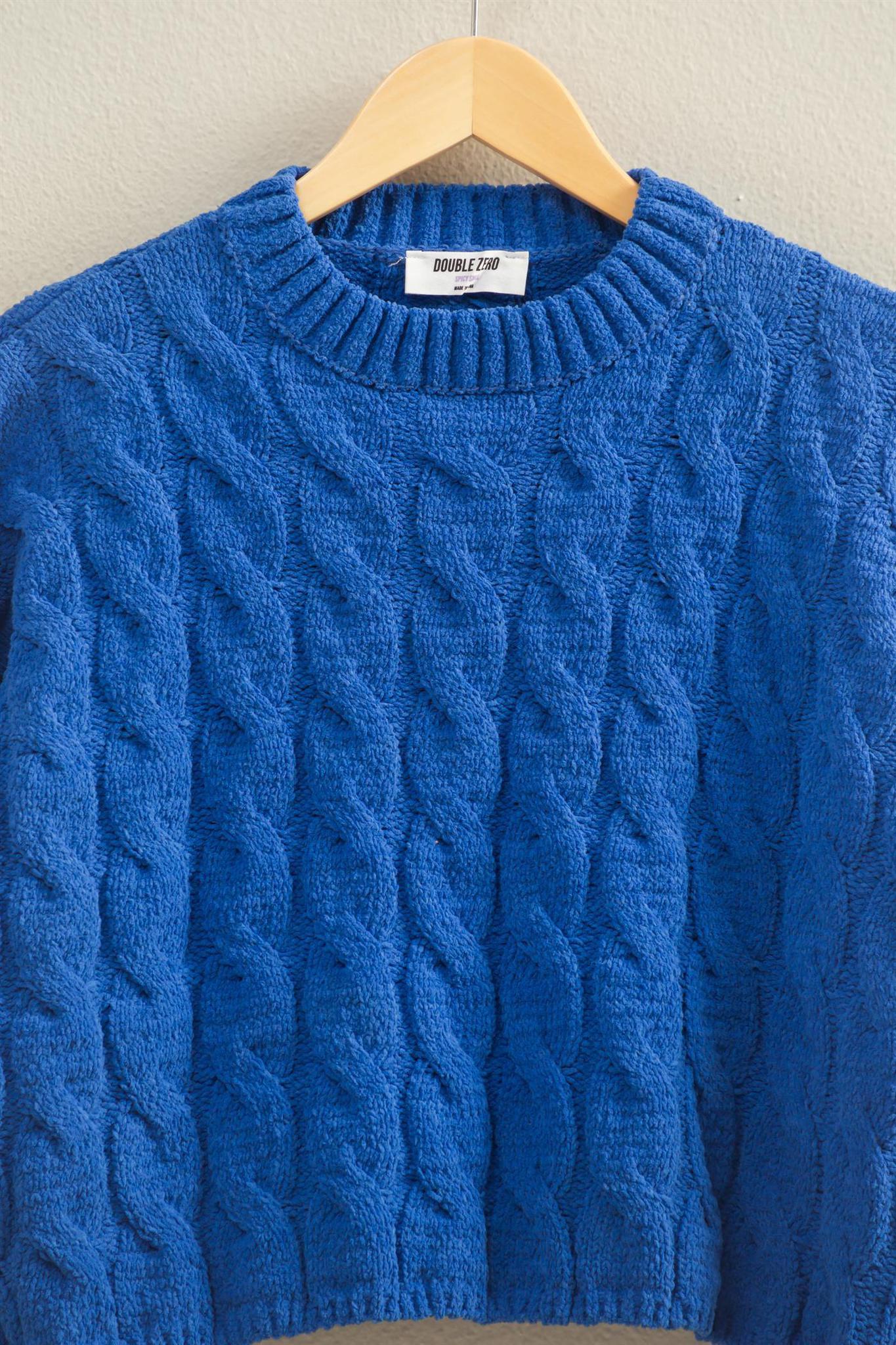 Textured Crew Neck Cable Knit Sweater