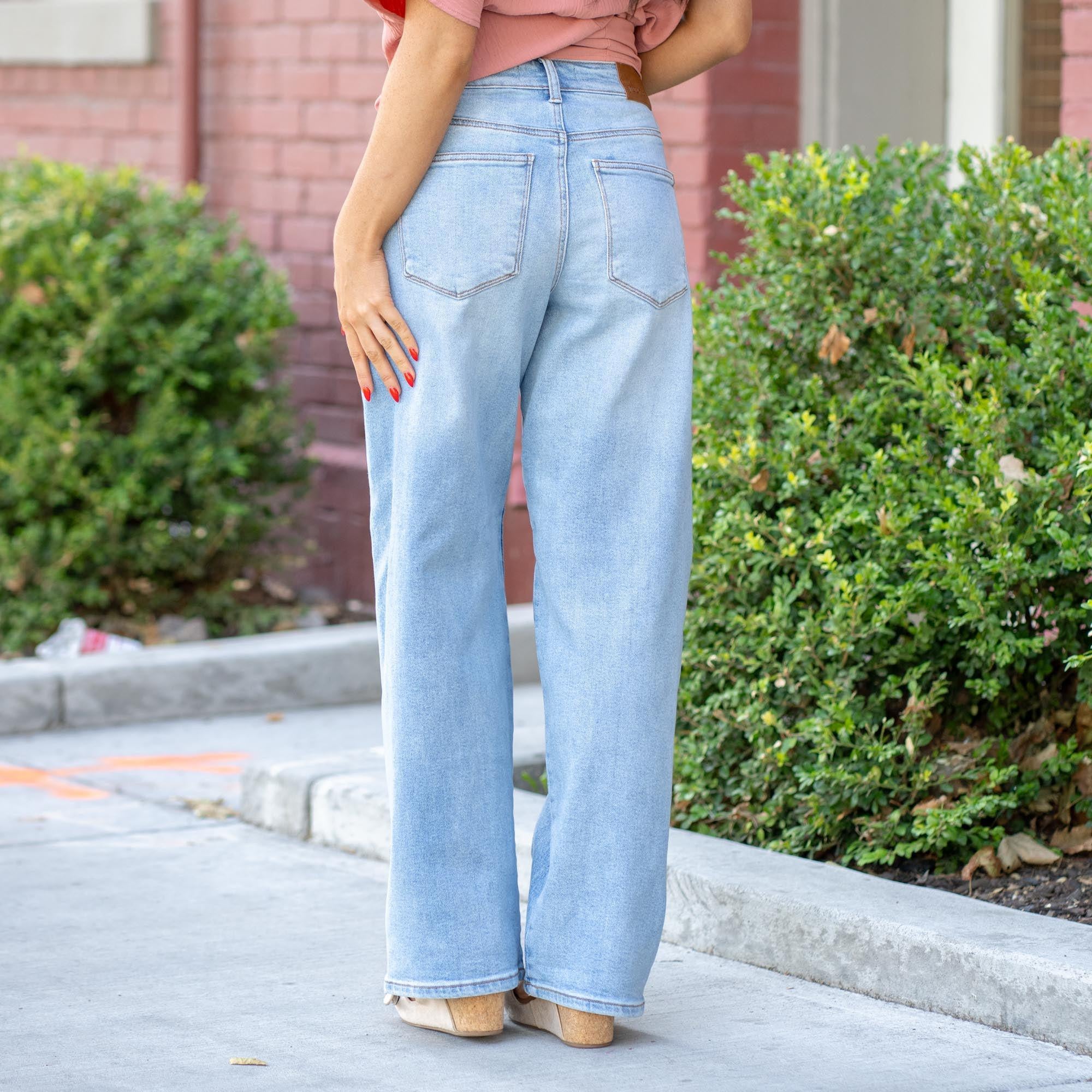 Judy Blue Wilhemina HW Rigid Magic Twisted Jeans