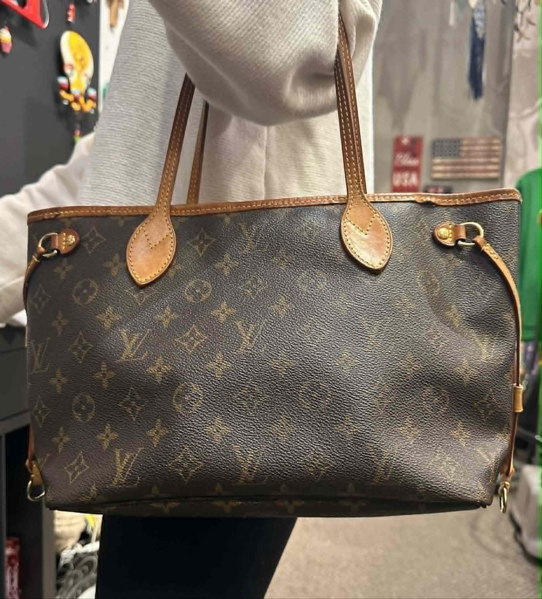 Louis Vuitton Purse