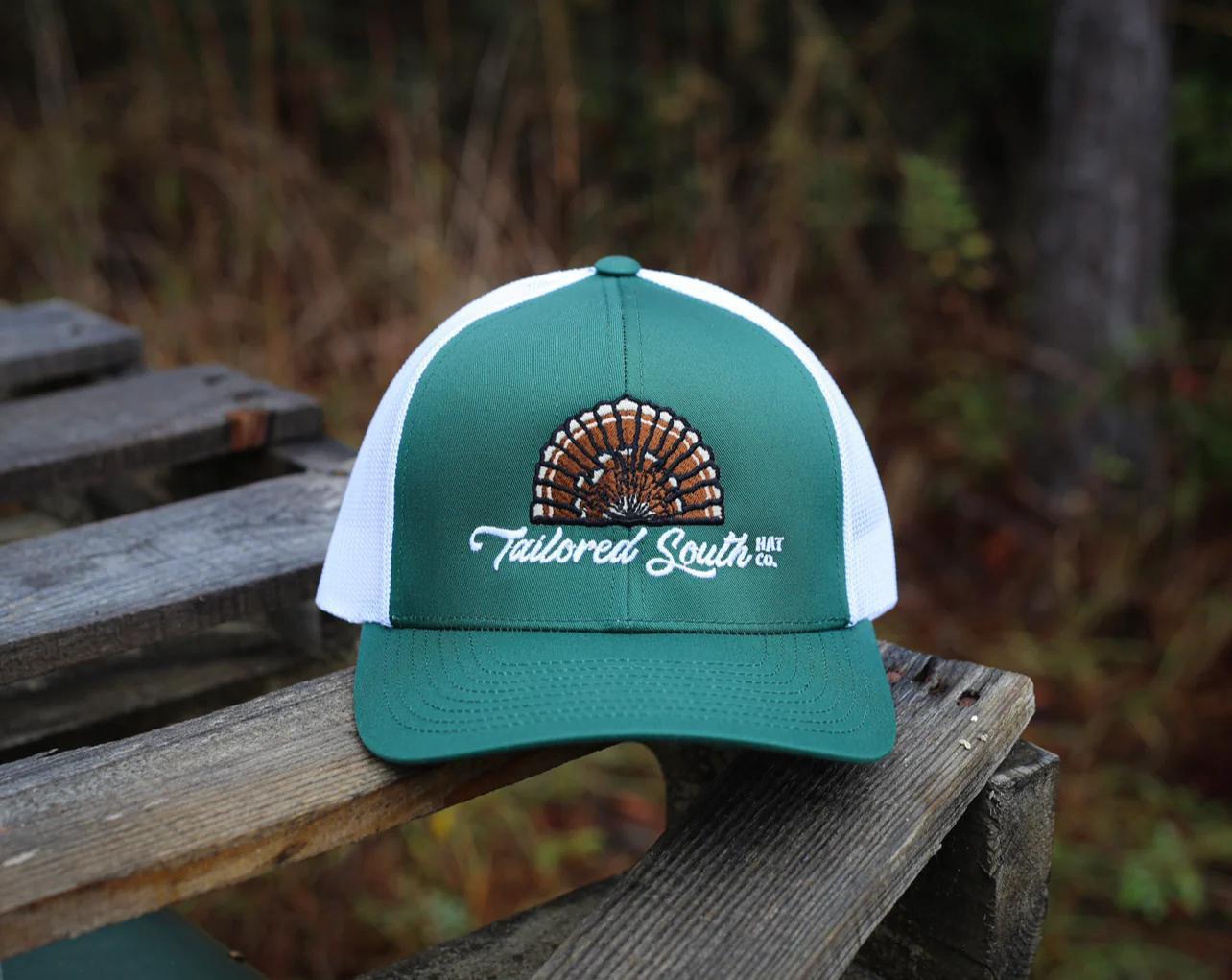 Turkey Fan Hat Dark Green/White
