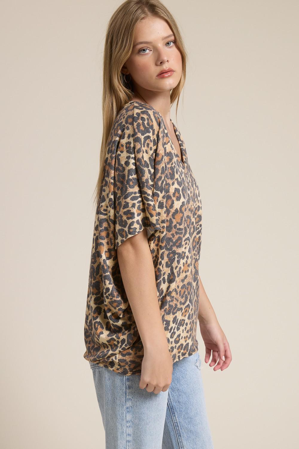 Leopard V-neck Relaxed Fit Top