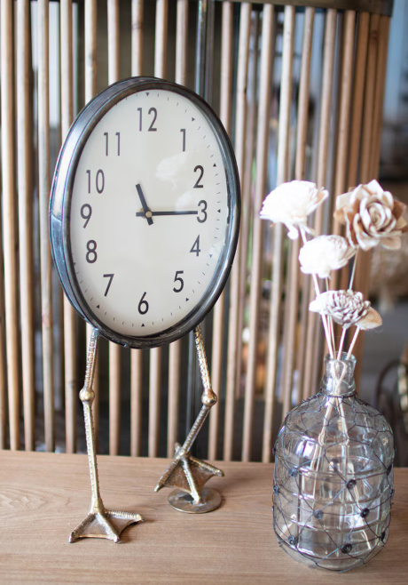 Tabletop Clock with Duck Feet