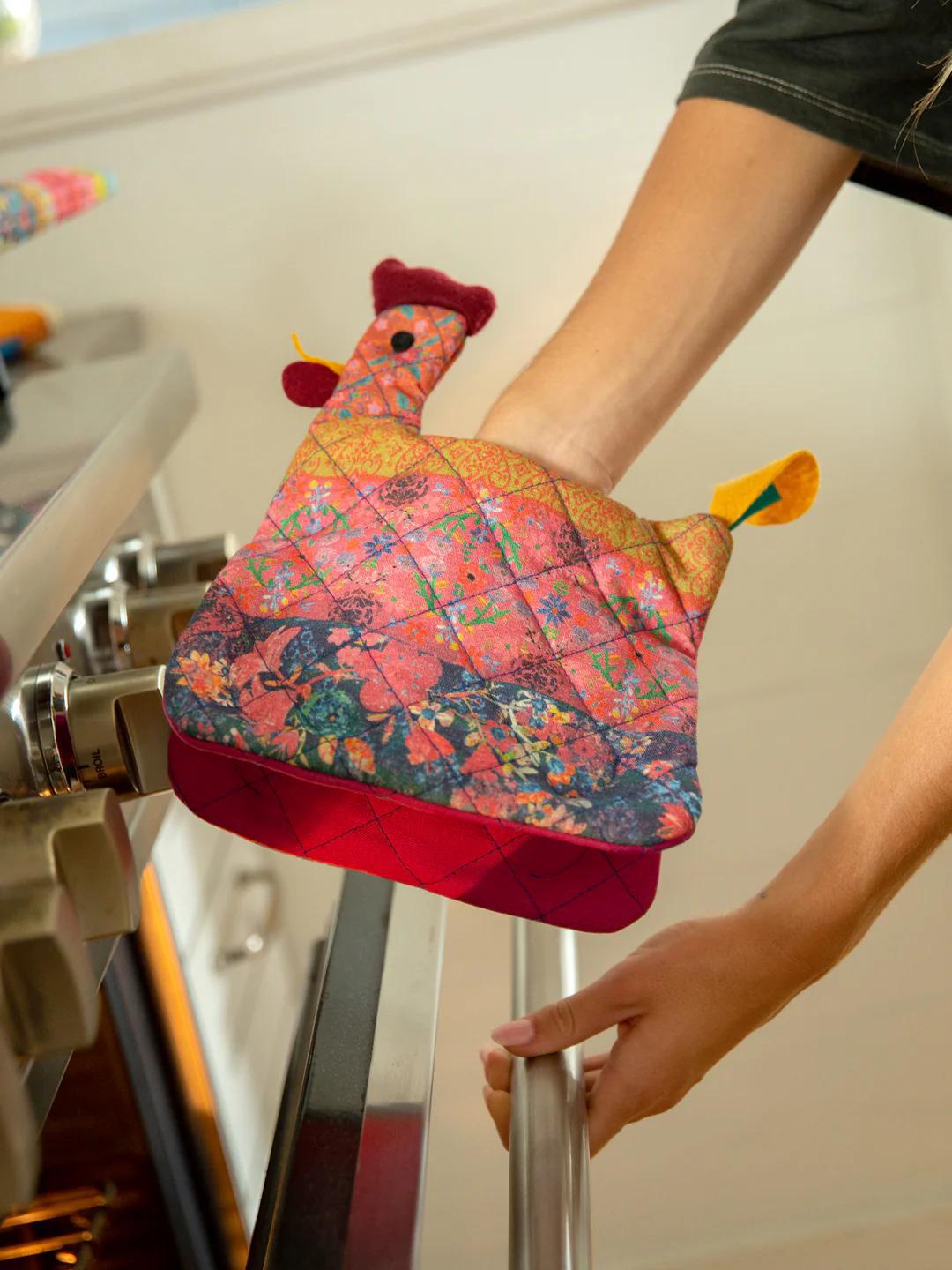 Chicken Bake Happy Oven Mitt
