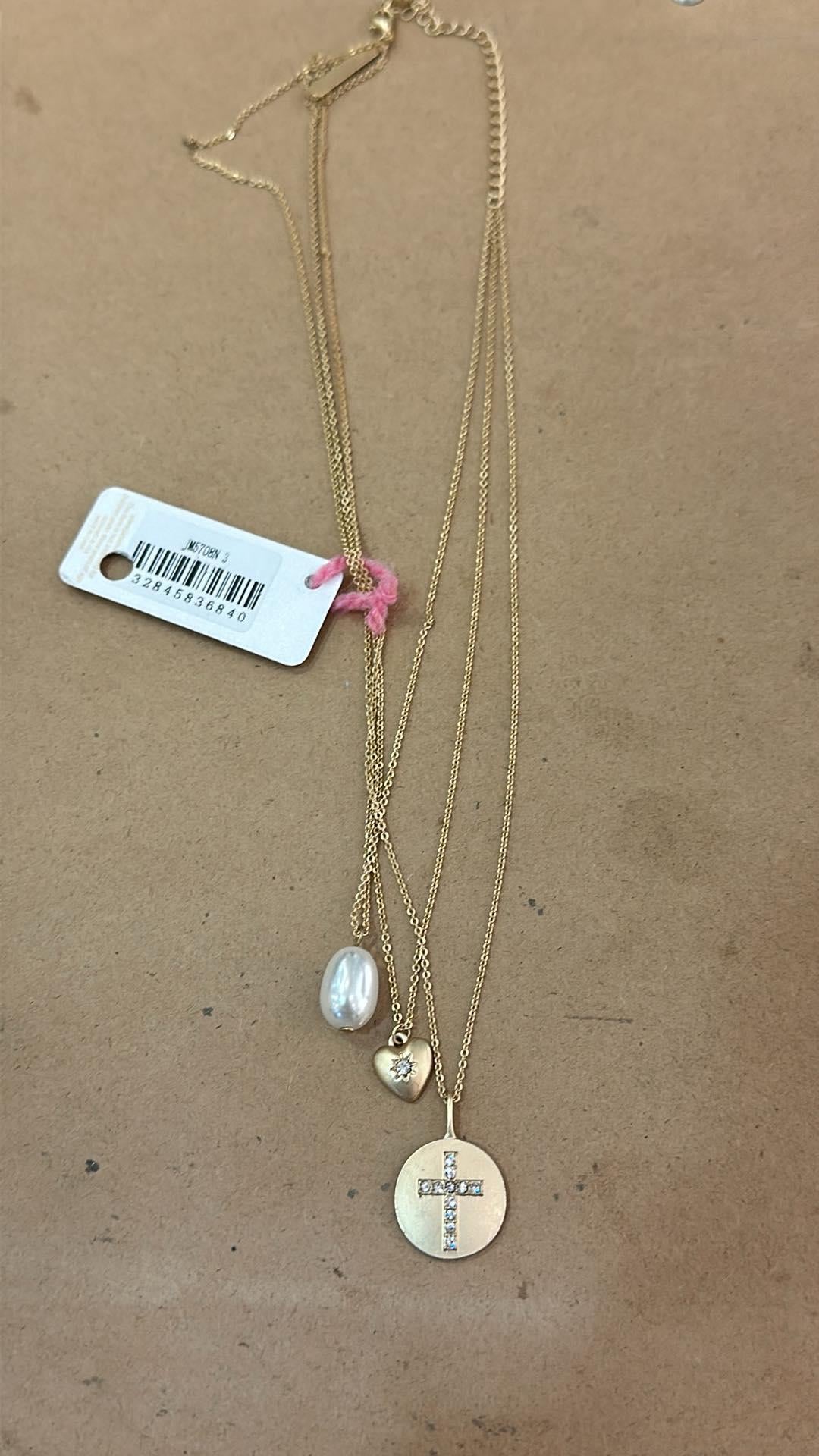 Pearl Black Bee Necklace