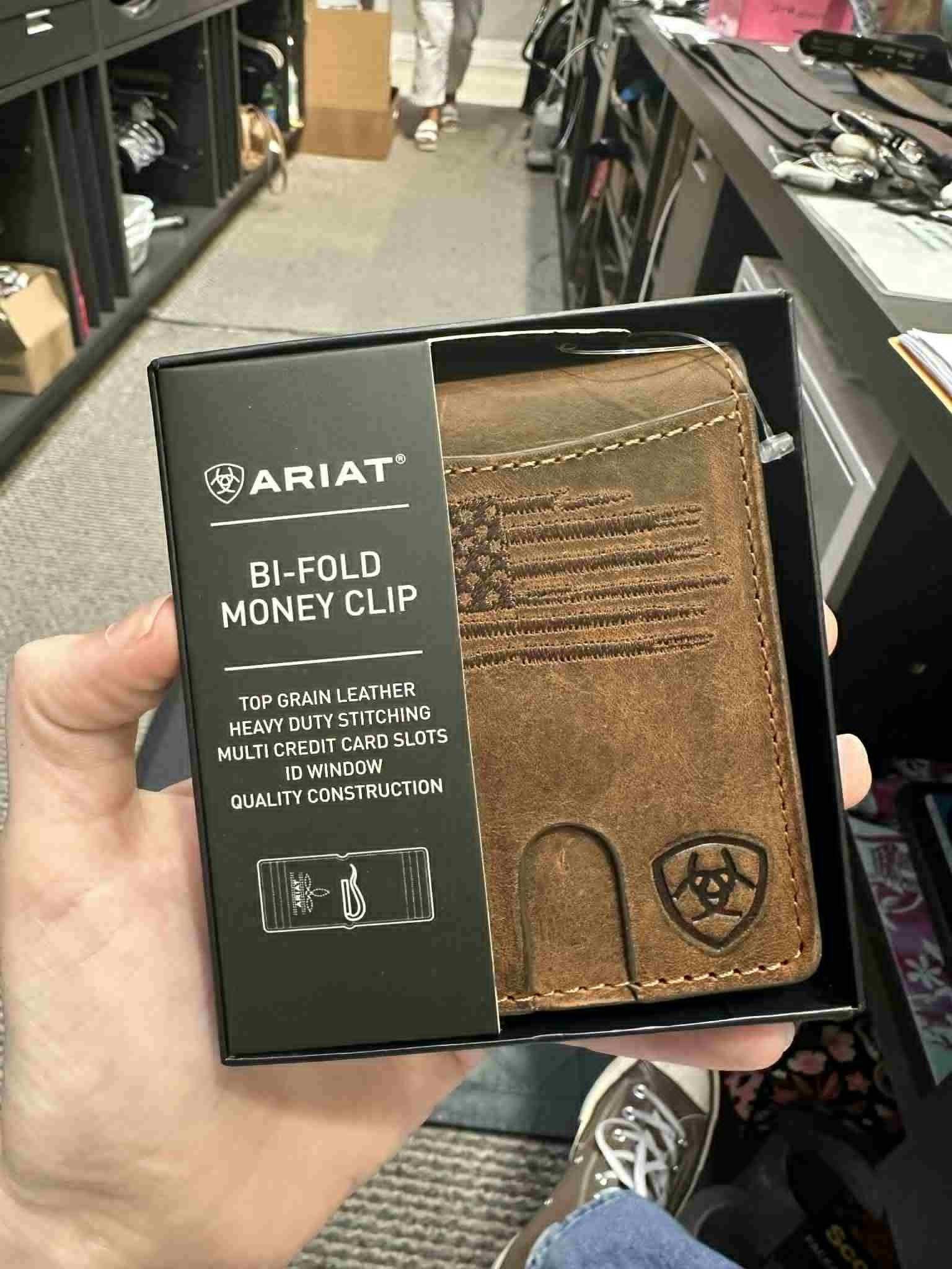 Ariat Bifold Money Clip Flag Logo