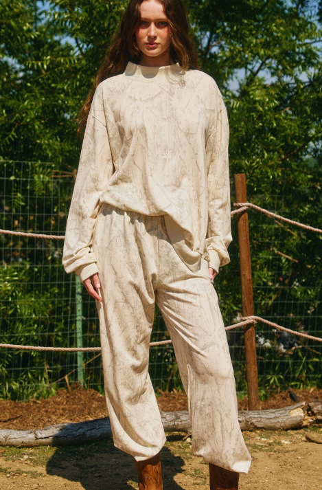 Camouflage Loose fit Joggers Cream