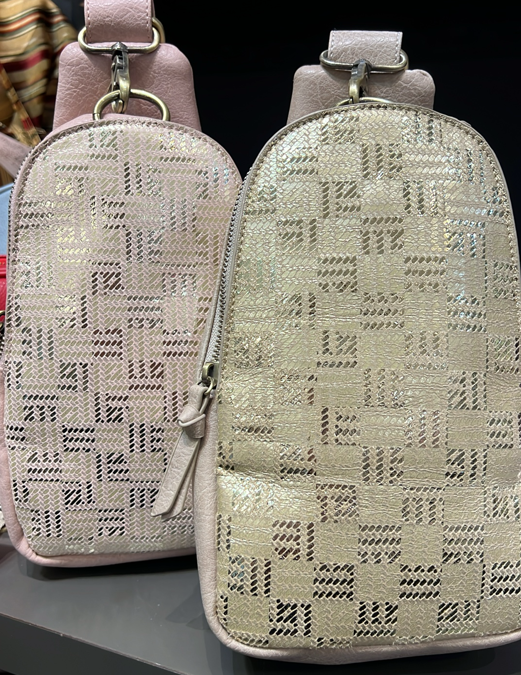 Laurie Metallic Sling
