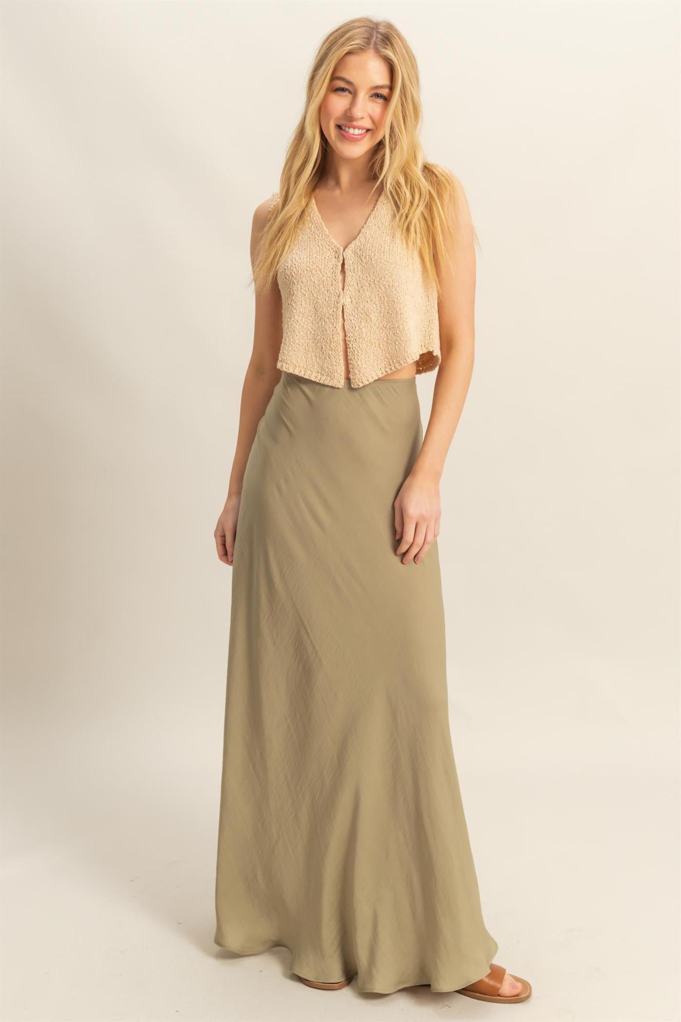 V-Neck Front Hook Closure Knit Vest