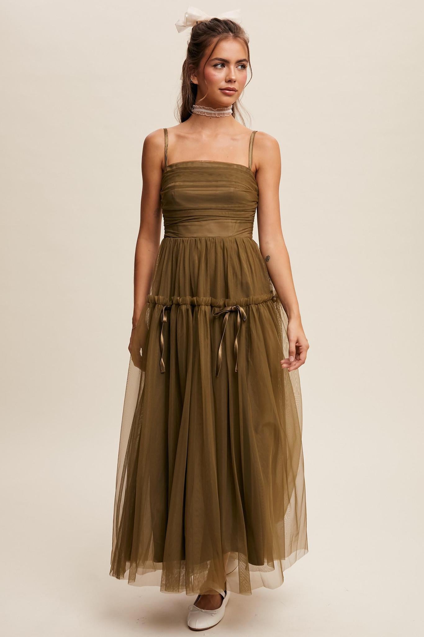 Ruched Tulle Ribbon Detail Midi Dress