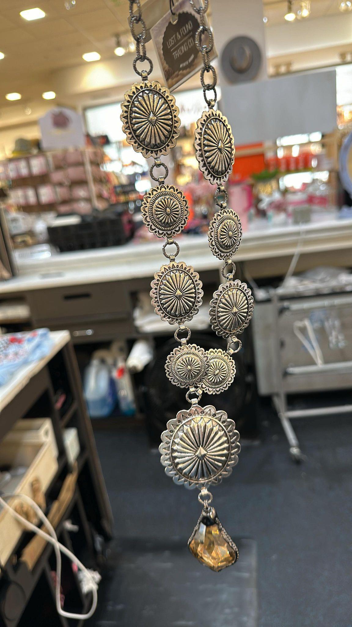 Conchos Wedged Glass Pendent
