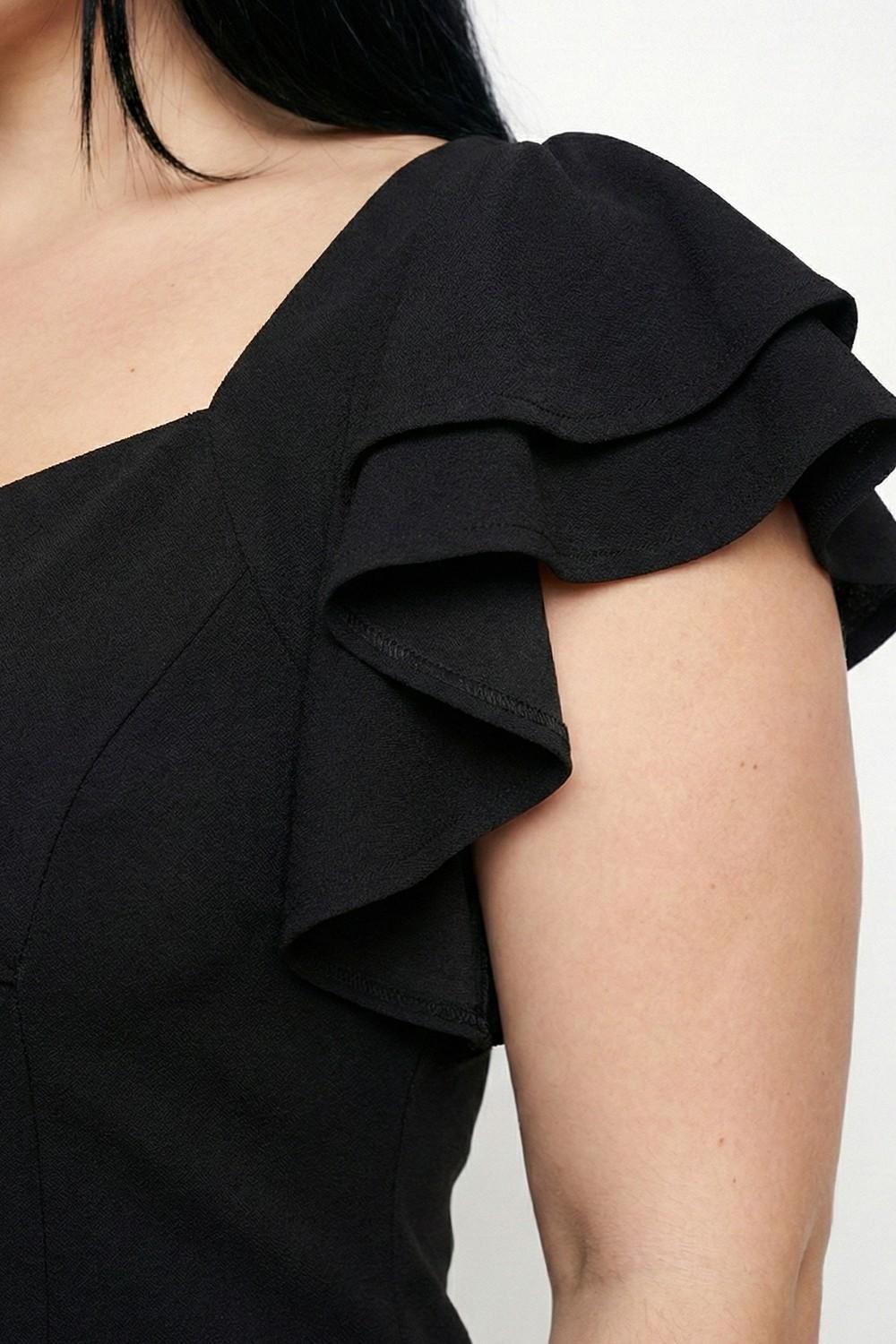 Black Queen Anne Neckline Plus Size Mini Dress