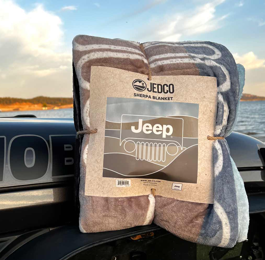 Jeep Mountain Scheme Blanket