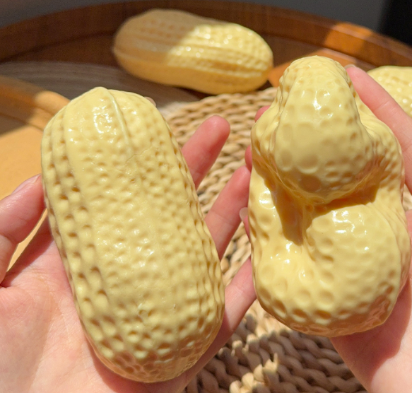 Crunchy Peanut Squishy