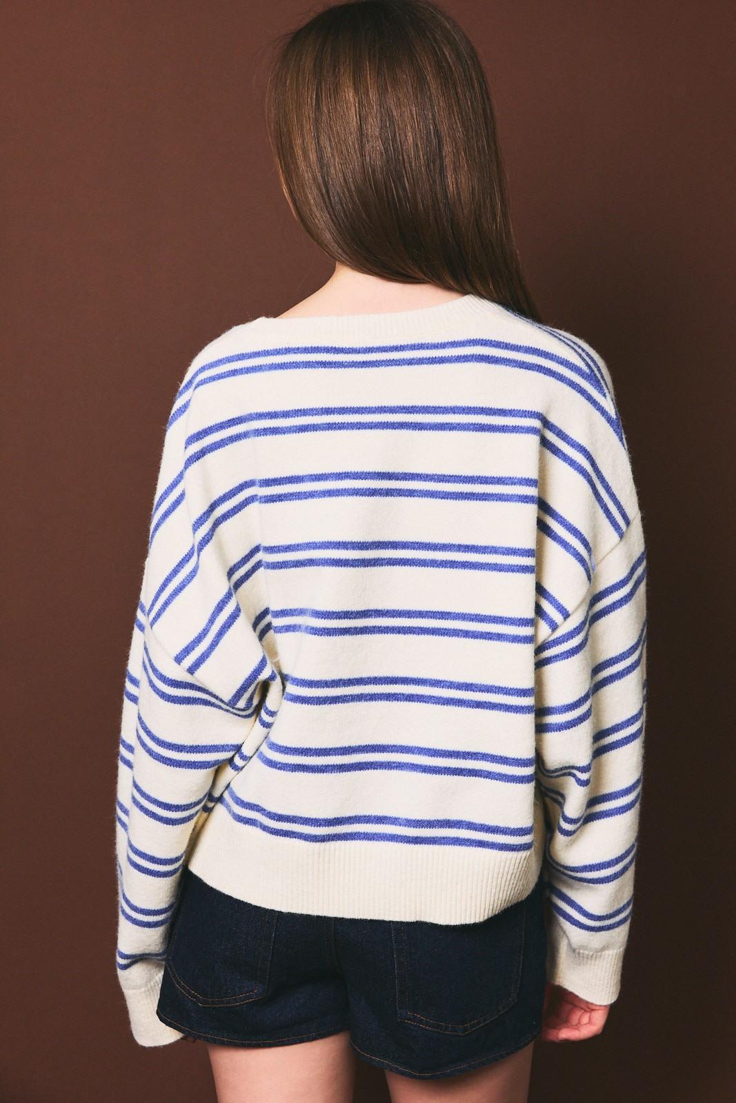 White/Blue Round Neck Stripe Knit Sweater Top