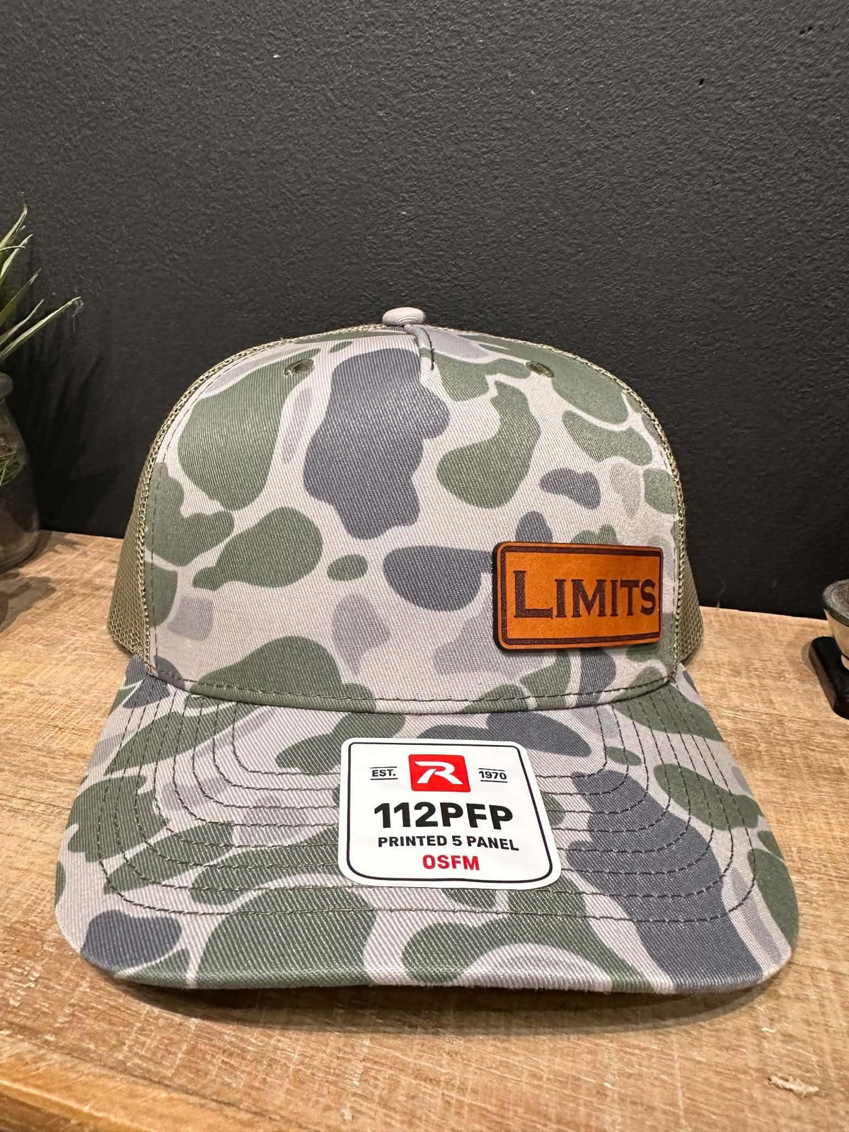 Small Corner Limits Hat