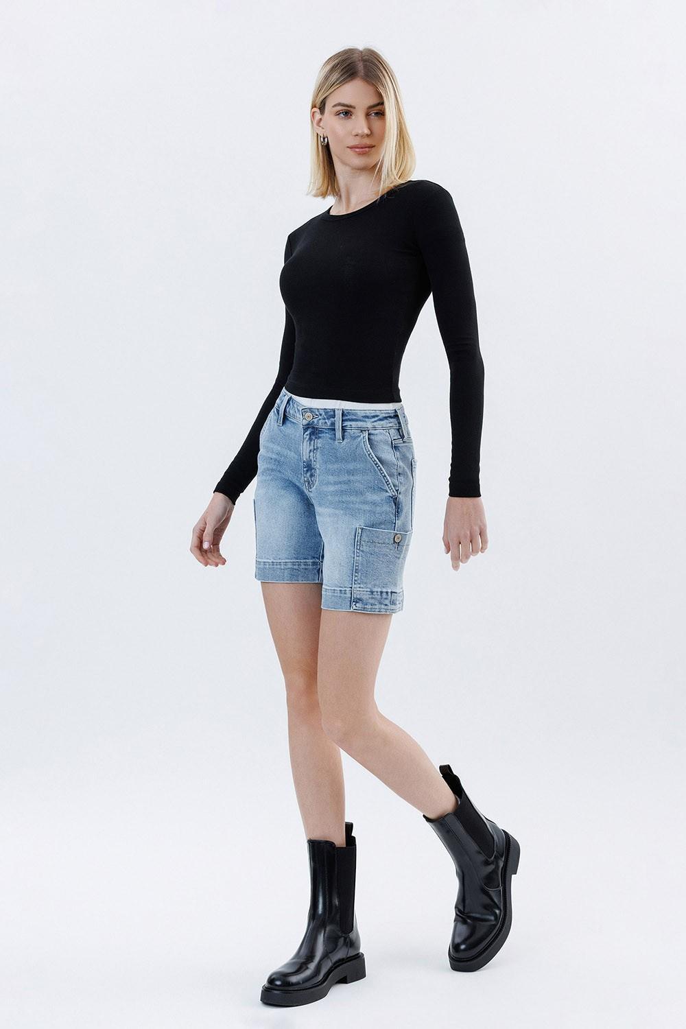 Mid Rise Pocket Det Wide Bermuda Shorts