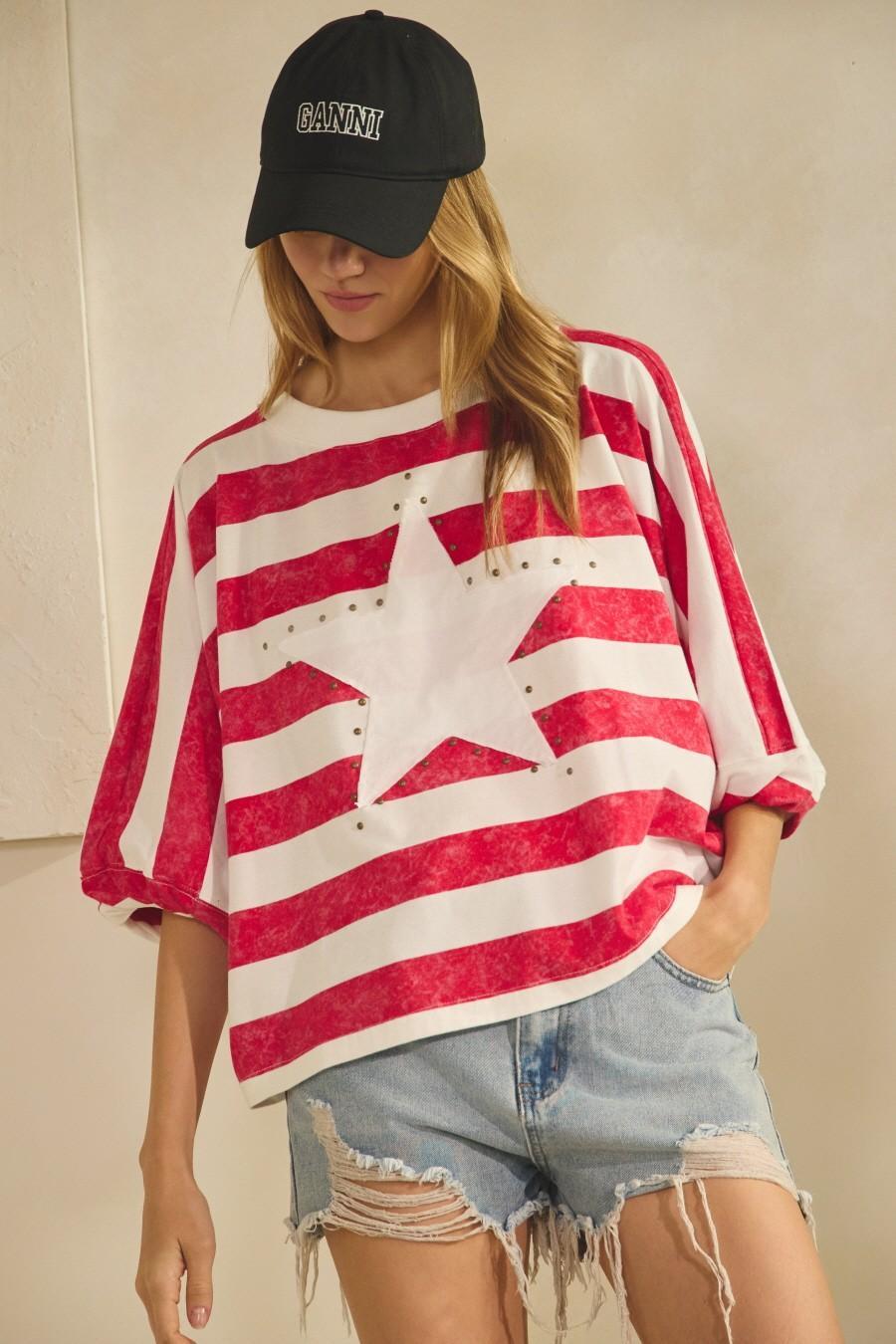 Stripe-Patterned Star Oversized Top