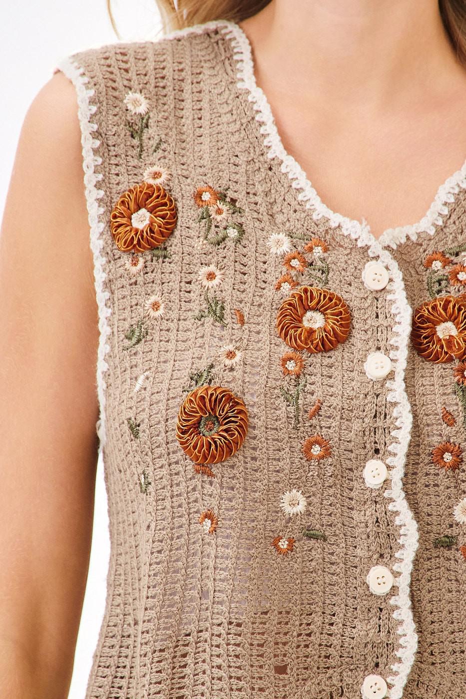 Floral Embroidery Sleeveless Vest Crochet Top