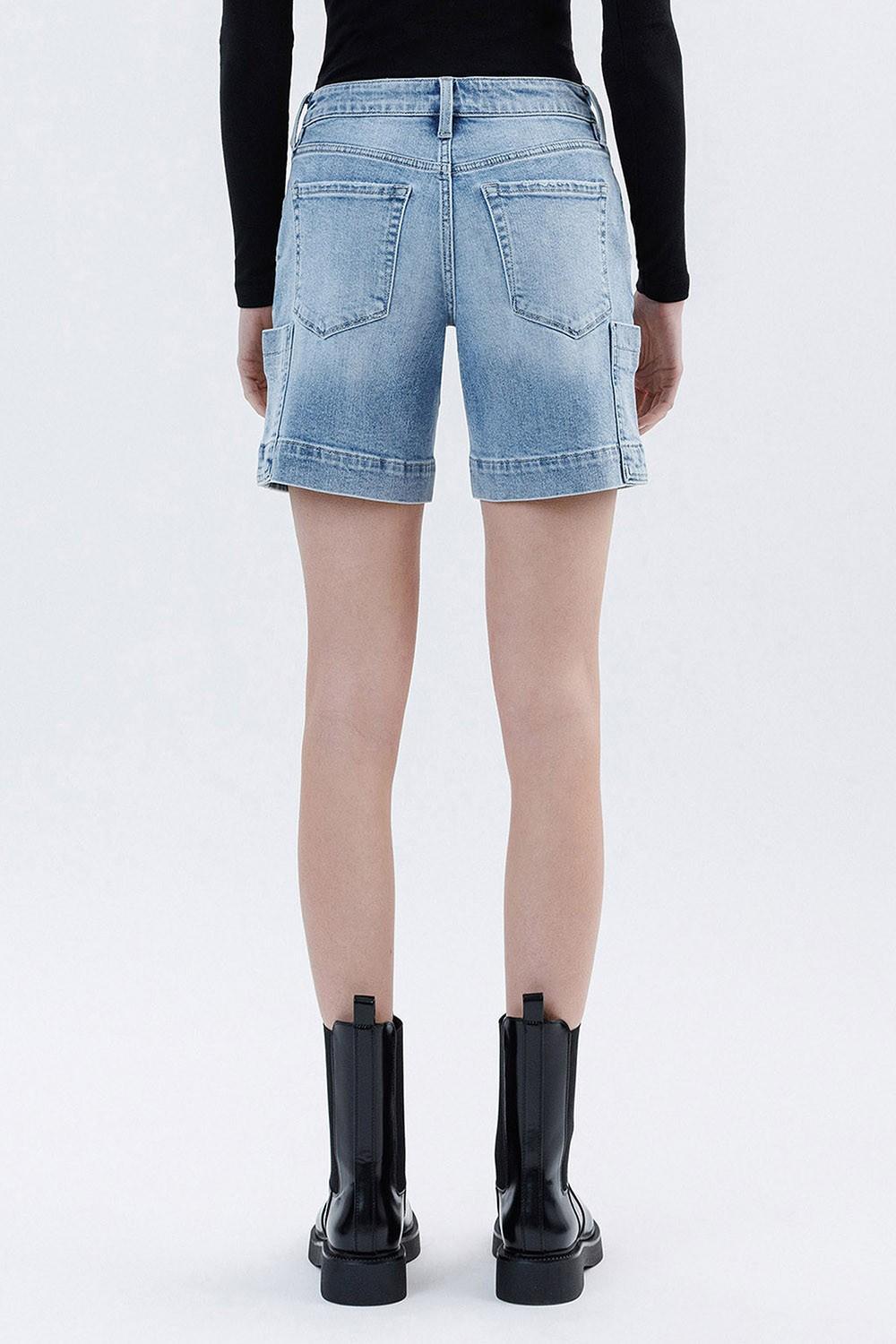 Mid Rise Pocket Det Wide Bermuda Shorts